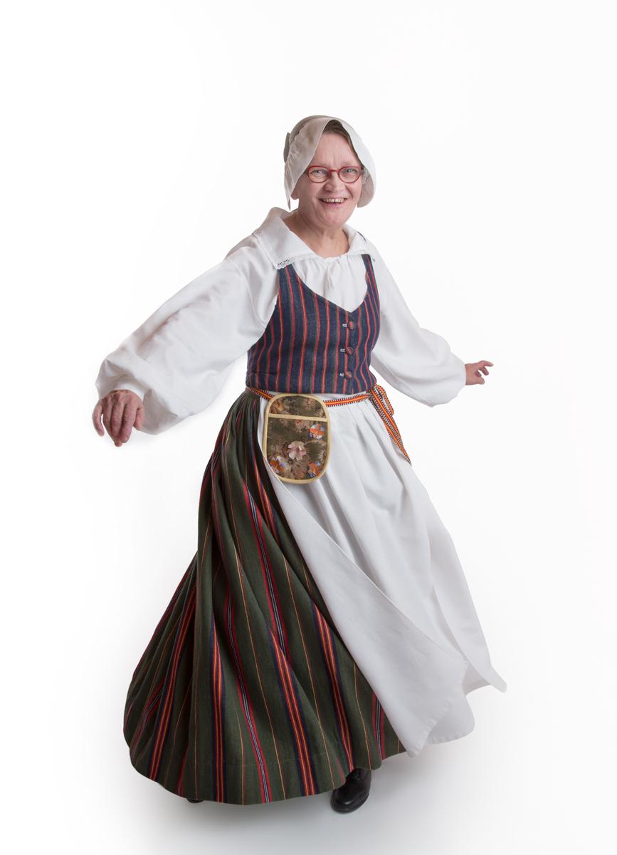 Lammin naisen kansallispuku